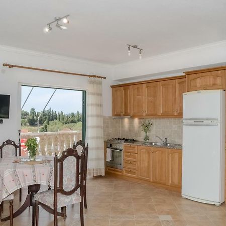 Modern Flat With Beautiful Views In South Of Corfu Apartment เลฟคิมมี ภายนอก รูปภาพ