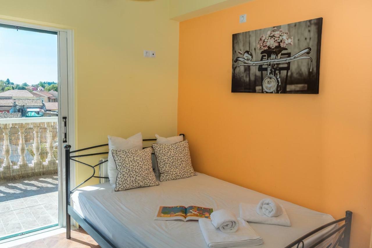 Modern Flat With Beautiful Views In South Of Corfu Apartment เลฟคิมมี ภายนอก รูปภาพ